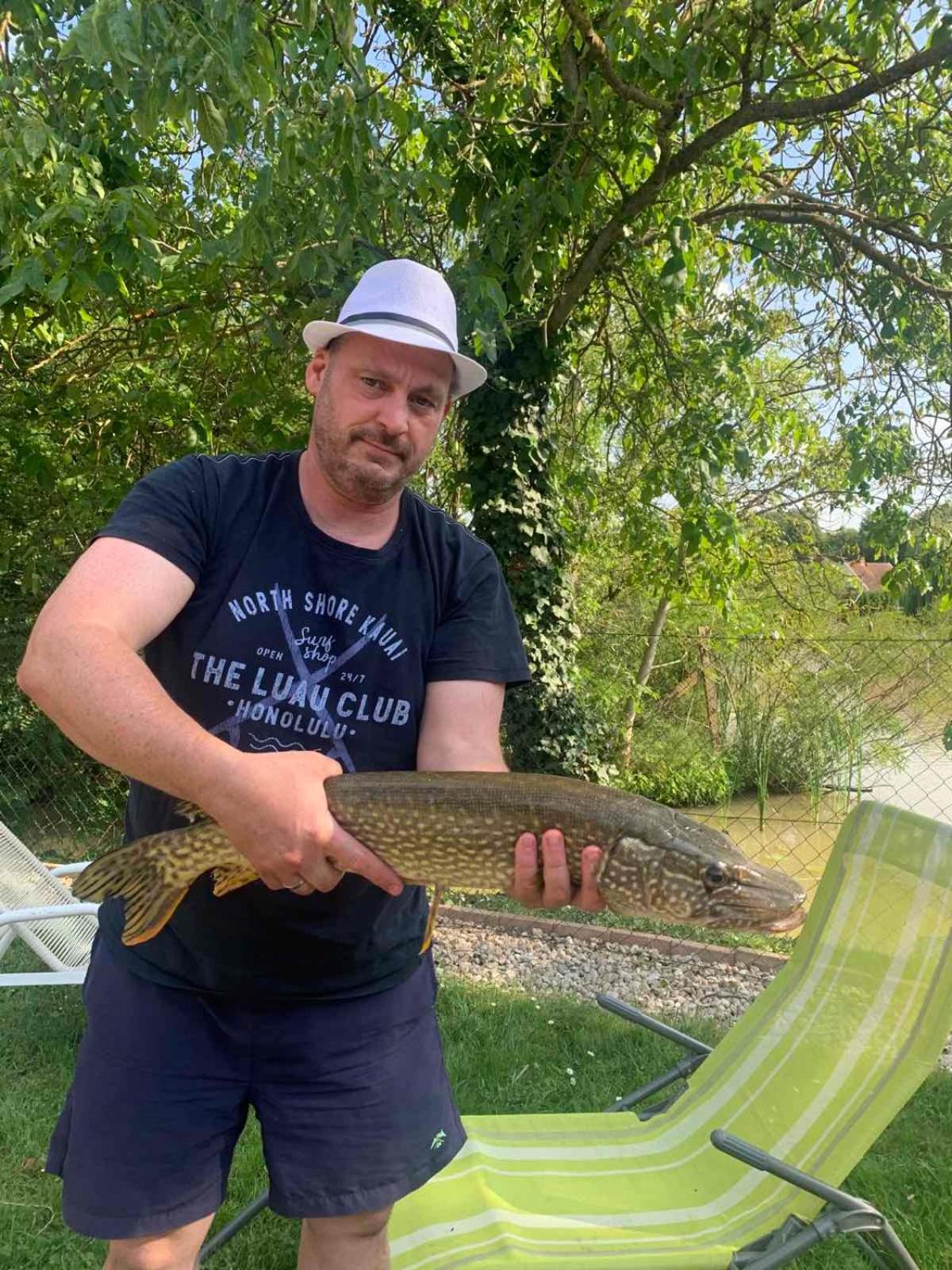 Beni Nyaralo Apartment Bekesszentandras Luaran gambar